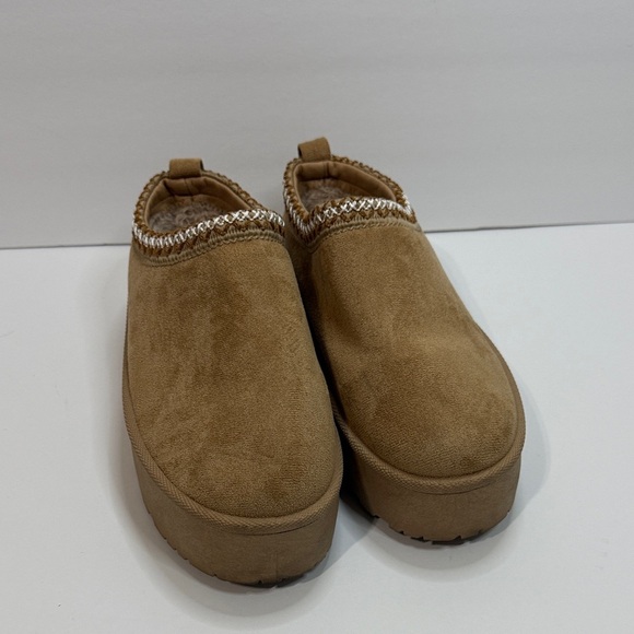 Mudd Brown Slip-On Mules with Woven Trim - Picture 2 of 8